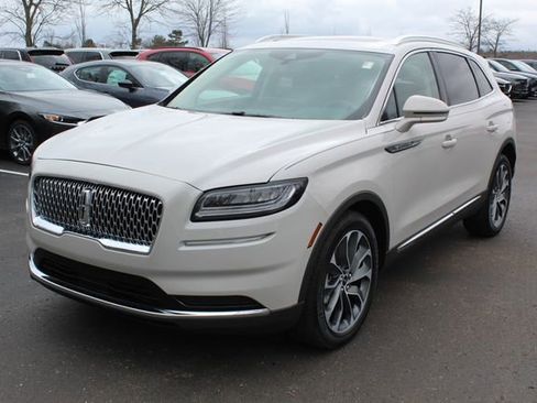 Certified 2023 Lincoln Nautilus Reserve image 9