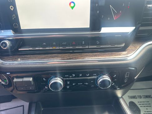 Used 2025 GMC Sierra 1500 Elevation AWD/4WD image 24