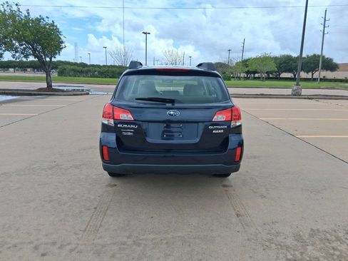 Used 2012 Subaru Outback 2.5i w/ Alloy Wheel Pkg image 5