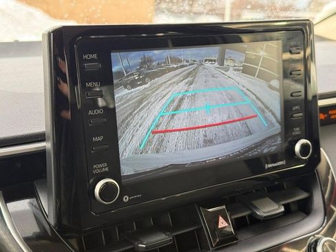 Used 2022 Toyota Corolla LE w/ LE Convenience Package image 24