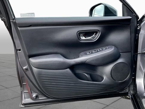 Used 2024 Honda HR-V LX image 21