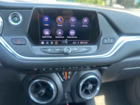 Used 2019 Chevrolet Blazer LT image 6