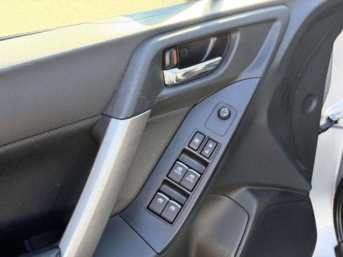 Used 2017 Subaru Forester 2.5i Limited image 17