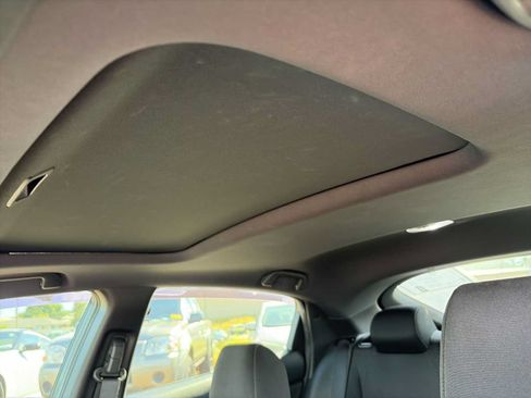 Used 2021 Honda Civic EX image 16
