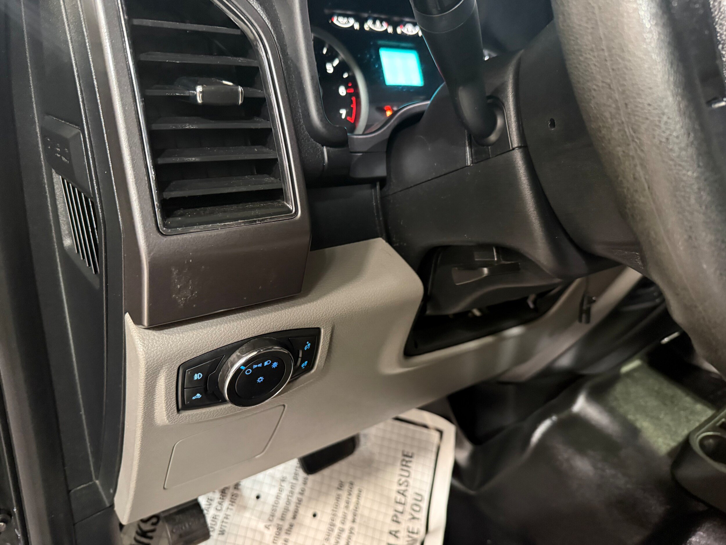 Used 2017 Ford F150 XLT AWD/4WD image 38