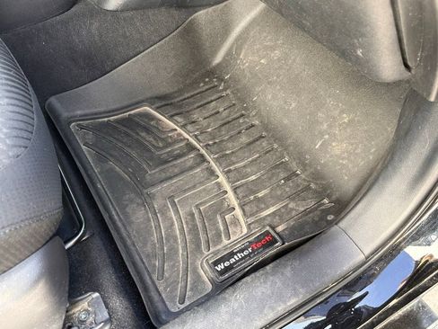 Used 2018 Toyota Prius Three FWD image 23
