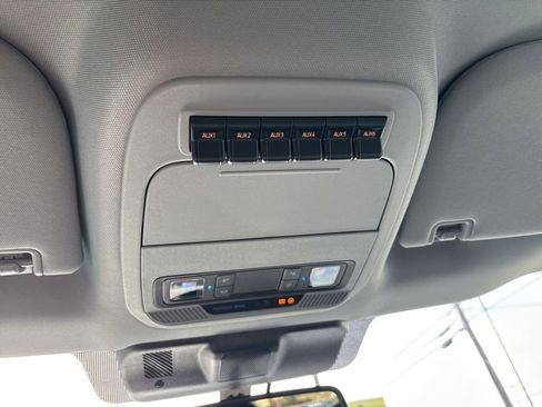 New 2026 Ford F250 XLT w/ XLT Premium Package image 21