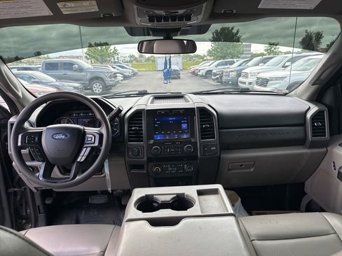 Used 2020 Ford F250 XL w/ STX Appearance Package AWD/4WD image 19