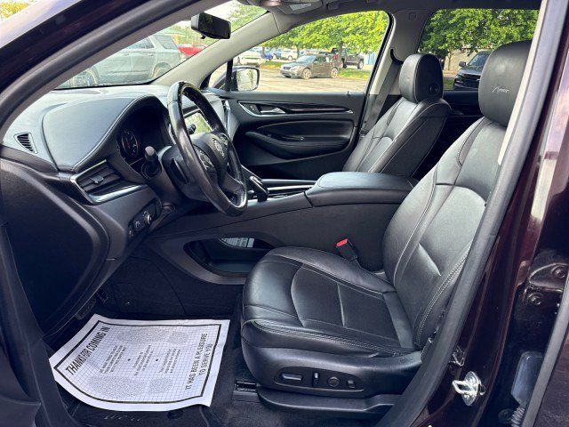Used 2020 Buick Enclave Avenir w/ Avenir Technology Package AWD/4WD image 16