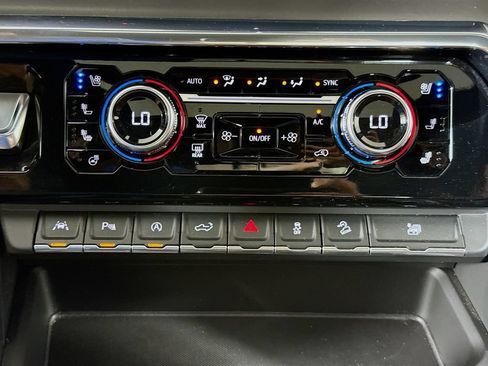 Used 2024 GMC Sierra 1500 Denali Ultimate AWD/4WD image 16