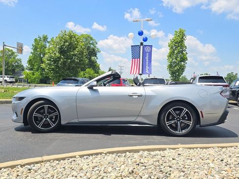 Used 2025 Ford Mustang Premium RWD image 20