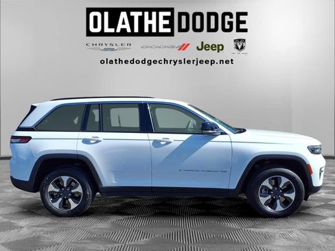 Used 2024 Jeep Grand Cherokee Limited 4xe AWD/4WD image 30