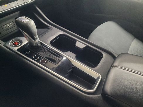 Used 2024 Nissan Sentra SV FWD image 26