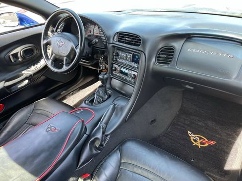 Used 2003 Chevrolet Corvette Convertible w/ Preferred Equipment Group1 RWD image 14