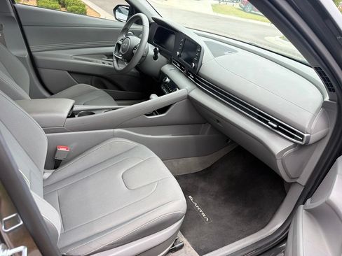 Certified 2026 Hyundai Elantra SEL Sport Premium FWD image 13