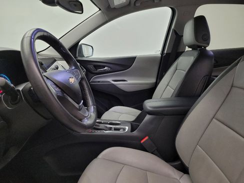 Used 2019 Chevrolet Equinox Premier image 17