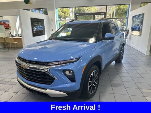 Used 2024 Chevrolet TrailBlazer LT w/ LT Cold Weather Package image 38