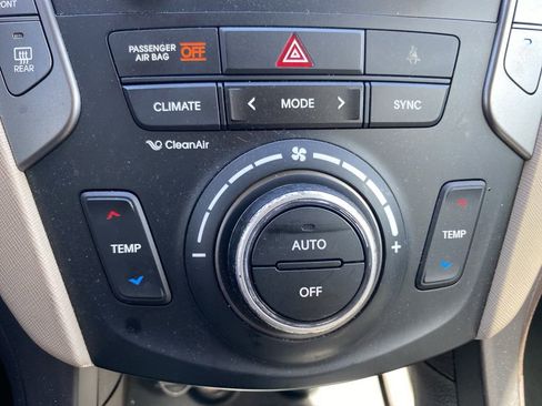 Used 2018 Hyundai Santa Fe Sport w/ 2.4L Value Package 02 image 21