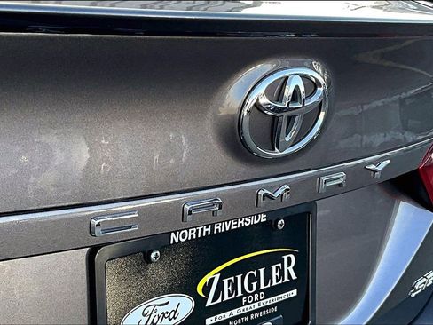 Used 2023 Toyota Camry SE image 8