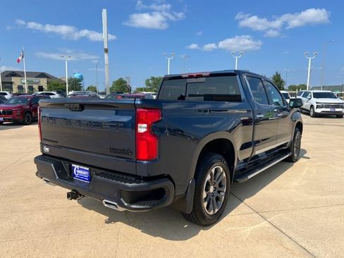 Certified 2023 Chevrolet Silverado 1500 High Country w/ LPO, Dark Essentials Package AWD/4WD image 5