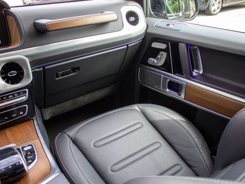Used 2024 Mercedes-Benz G 550 image 20