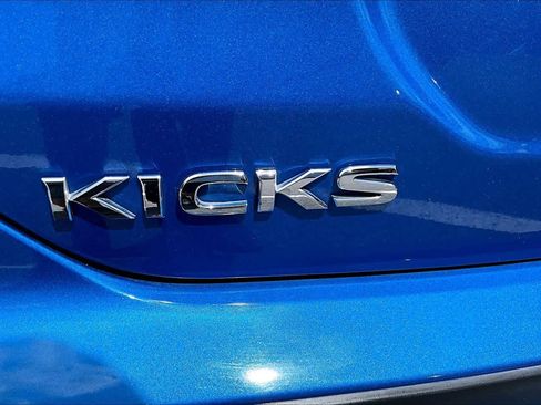 Used 2021 Nissan Kicks SV FWD image 30
