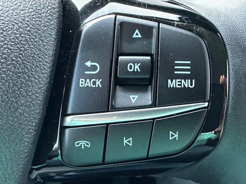 Used 2025 Ford Escape SE FWD image 13