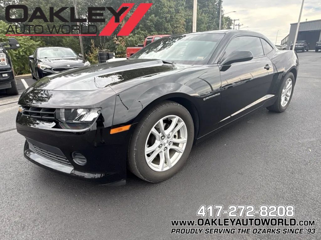 Used 2015 Chevrolet Camaro LS RWD image 1