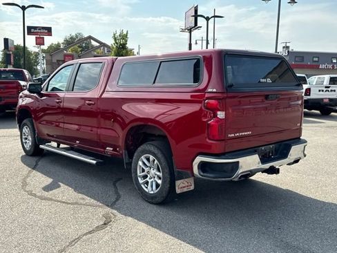 Used 2024 Chevrolet Silverado 1500 LT w/ Z71 Off-Road Package AWD/4WD image 4