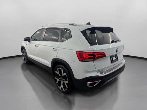 Used 2022 Volkswagen Taos SEL image 7