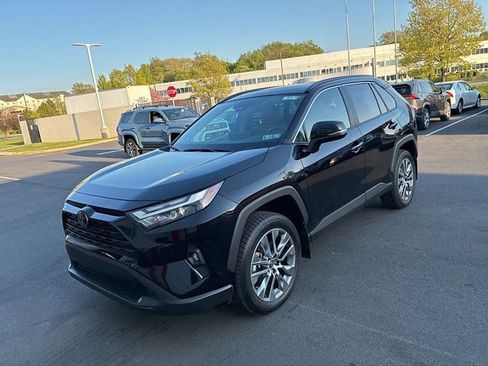 Certified 2022 Toyota RAV4 XLE Premium image 24