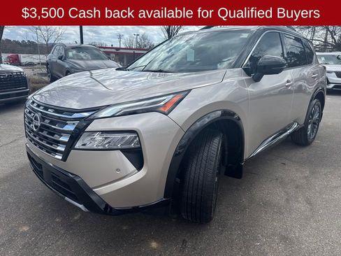 New 2026 Nissan Rogue Platinum w/ Platinum Premium Package image 3