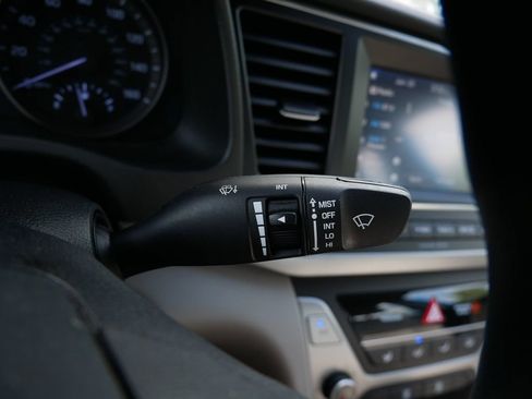 Used 2018 Hyundai Elantra SEL FWD image 20
