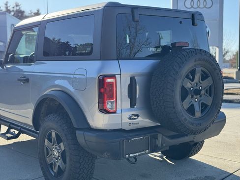 Used 2024 Ford Bronco Black Diamond image 16