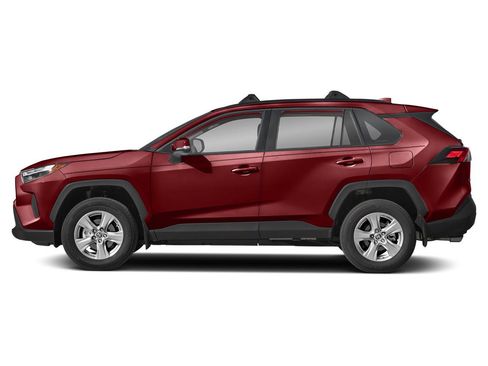 Used 2022 Toyota RAV4 XLE w/ Carpet Mat Package (TMS) AWD/4WD image 3