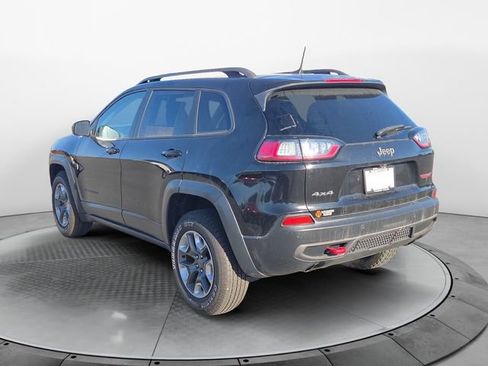 Used 2019 Jeep Cherokee Trailhawk image 3