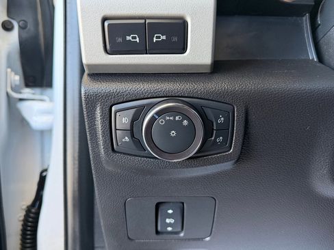 Used 2017 Ford F350 Lariat w/ Chrome Package AWD/4WD image 18