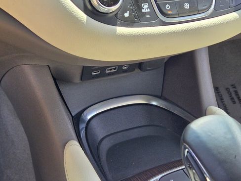 Used 2024 Chevrolet Malibu LT image 26