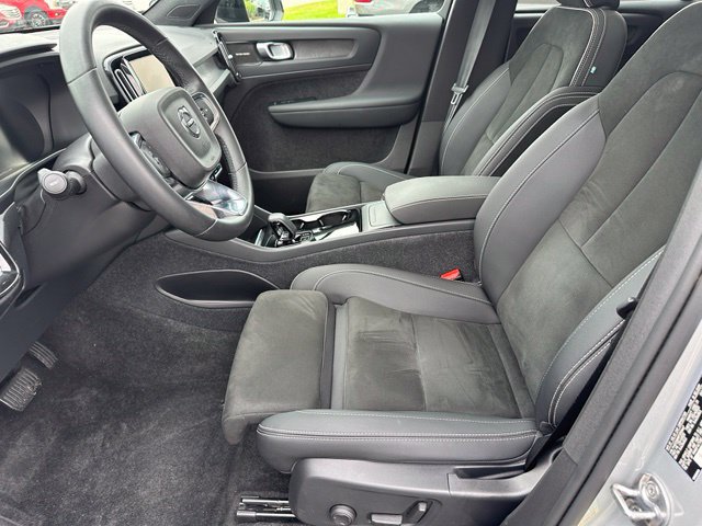 Used 2023 Volvo C40 P8 Recharge Ultimate AWD/4WD image 20