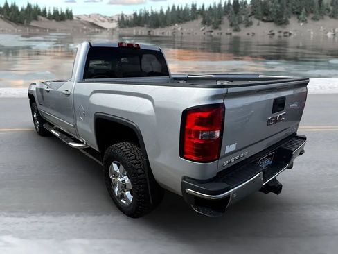 Used 2015 GMC Sierra 2500 SLE w/ SLE Preferred Package image 5