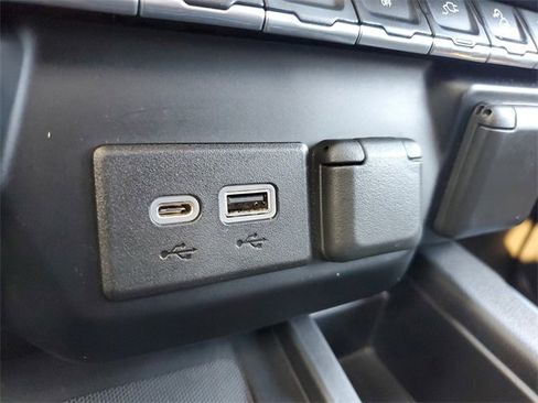 Used 2021 GMC Sierra 1500 Denali w/ Denali Ultimate Package image 28