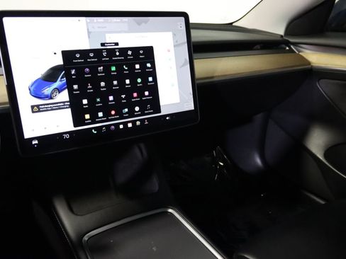 Used 2021 Tesla Model 3 Standard Range Plus RWD image 31