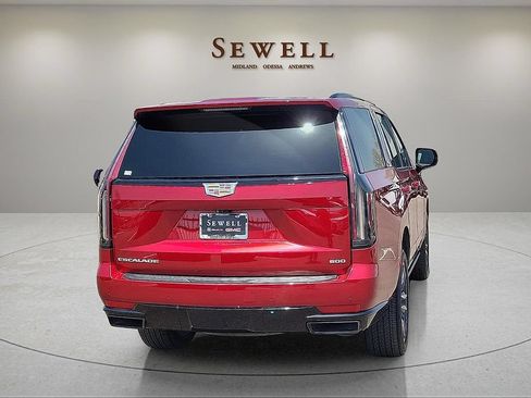 Used 2022 Cadillac Escalade Sport Platinum AWD/4WD image 5