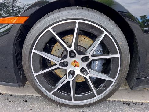 Used 2025 Porsche 911 Carrera image 23