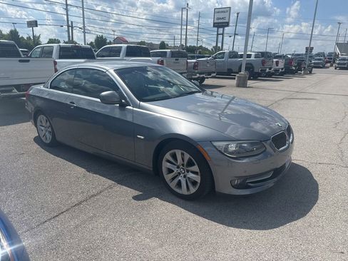 Used 2011 BMW 328i Convertible RWD image 2