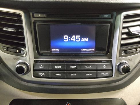 Used 2017 Hyundai Tucson Sport FWD image 25