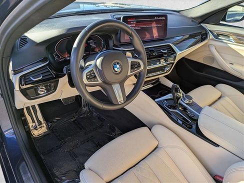 Used 2023 BMW 540i w/ M Sport Package image 10