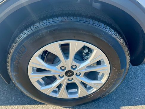 Certified 2025 Ford Escape Active image 21