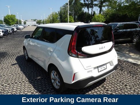 Used 2023 Kia Soul S FWD image 8