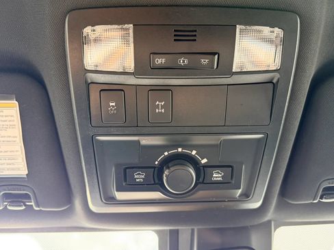 Used 2019 Toyota Tacoma TRD Off-Road AWD/4WD image 30